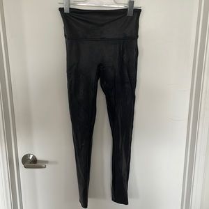Spanx viral faux leather leggings. Size M